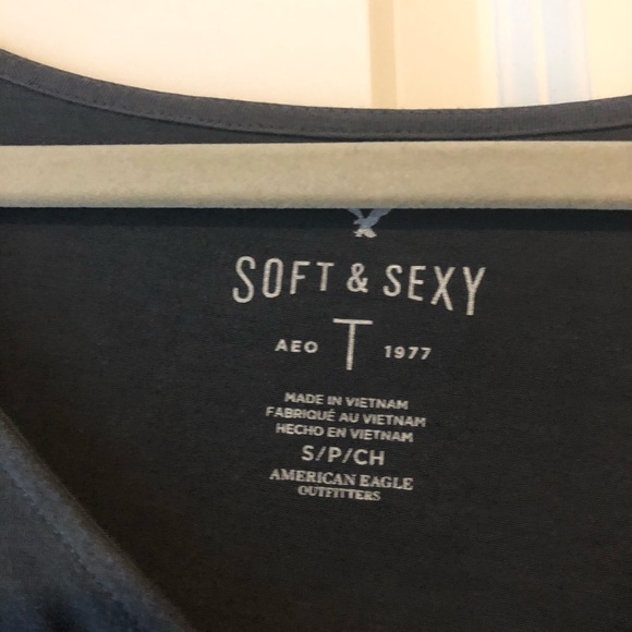 American eagle top! - Picture 4 of 5